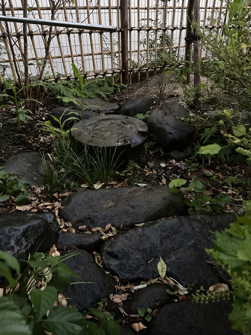 庭リフォームでの石のリユース